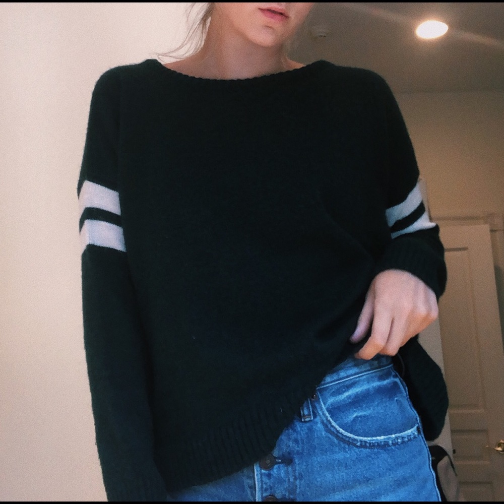 Brandy Melville sweater
